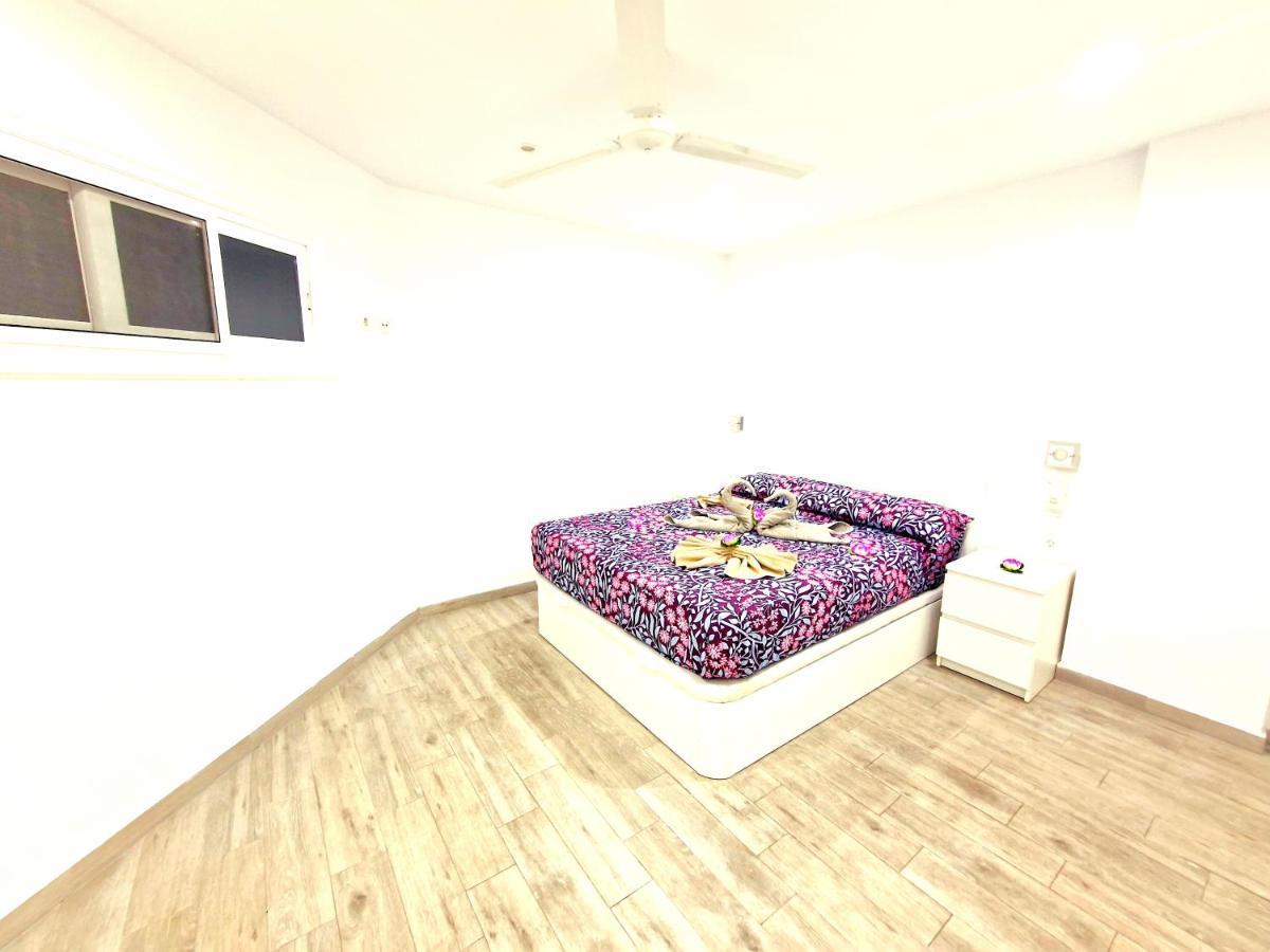 Luxury San Marino Apartment & Pool View Los Cristianos  Eksteriør billede